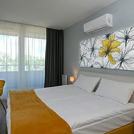 Lelle Hotel 3*
