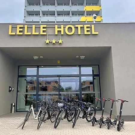 Lelle 3*