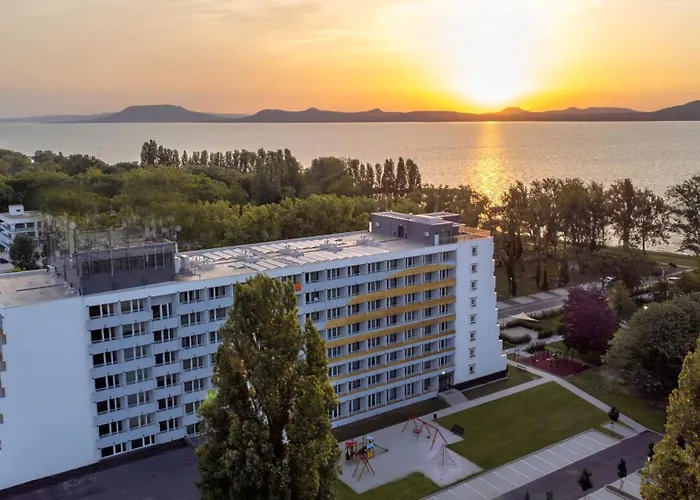 Lelle Hotel Balatonlelle